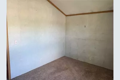 40 Mobile Rd, South Franklin, PA 15301 - Photo 18