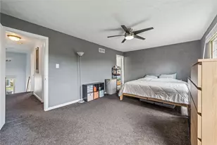 5131 Daube Dr, Pittsburgh, PA 15236 - Photo 12