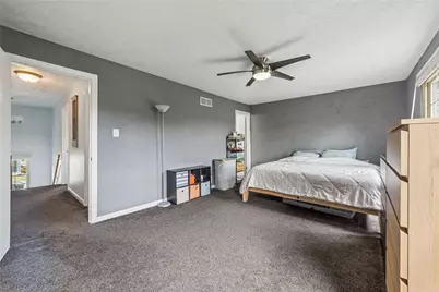 5131 Daube Dr, Pittsburgh, PA 15236 - Photo 12