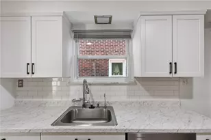 5735 Pocusset St, Pittsburgh, PA 15217 - Photo 18