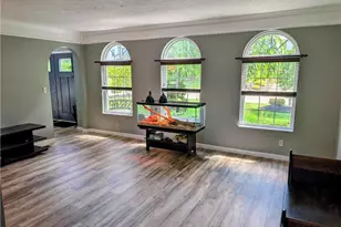 570 Peregrine Dr, North Huntingdon, PA 15642 - Photo 12
