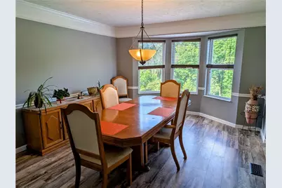 570 Peregrine Dr, North Huntingdon, PA 15642 - Photo 10