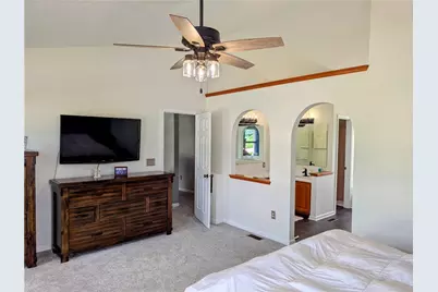 570 Peregrine Dr, North Huntingdon, PA 15642 - Photo 20