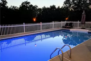 570 Peregrine Dr, North Huntingdon, PA 15642 - Photo 42