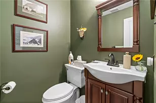 162 Old English Rd, Ross Twp, PA 15237 - Photo 12