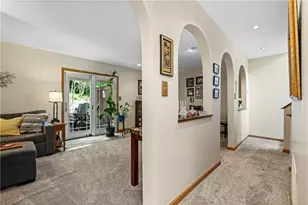 162 Old English Rd, Ross Twp, PA 15237 - Photo 4