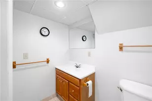115 Bluegrass Dr, Twp of But SW, PA 16001 - Photo 30