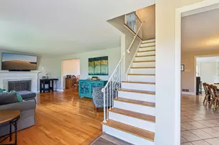 1021 Balmoral Dr, Pittsburgh, PA 15237 - Photo 4