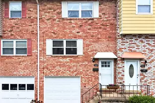 930 Academy Heights Dr, Hempfield Township, PA 15601 - Photo 2