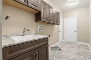 604 Drover Dr, Peters Township, PA 15367 - Photo 18