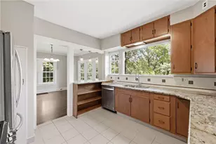 235 Oakview Ave, Pittsburgh, PA 15218 - Photo 8