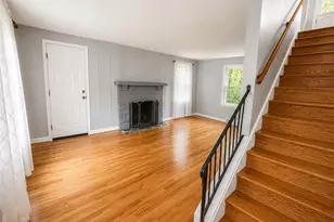 128 Sylvania Dr, South Park, PA 15236 - Photo 2