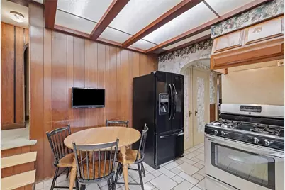 1026 Woodberry Rd, New Kensington, PA 15068 - Photo 12