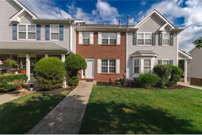 222 Castle Creek Dr, Seven Fields Boro, PA 16046 - Photo 4