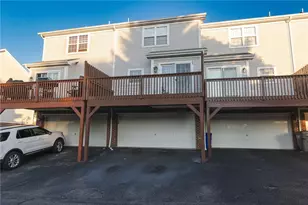 222 Castle Creek Dr, Seven Fields Boro, PA 16046 - Photo 10