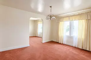 913 Hancock Ave, Vandergrift, PA 15690 - Photo 6