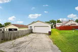 926 Hazel St, New Castle, PA 16101 - Photo 4