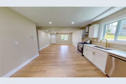 290 Vogliano St, Meadowlands, PA 15347 - Photo 6