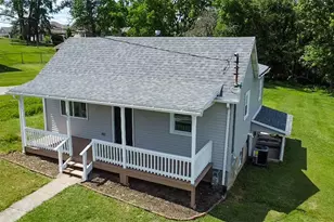 290 Vogliano St, Meadowlands, PA 15347 - Photo 2