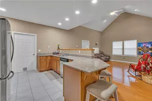 106 Clearwater Dr, Franklin Township, PA 16117 - Photo 10