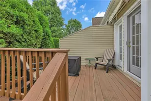 106 Clearwater Dr, Franklin Township, PA 16117 - Photo 4