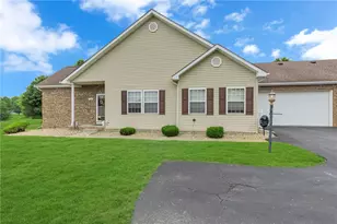 106 Clearwater Dr, Franklin Township, PA 16117 - Photo 2