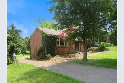 171 Cassia Dr, Jefferson Hills, PA 15025 - Photo 2