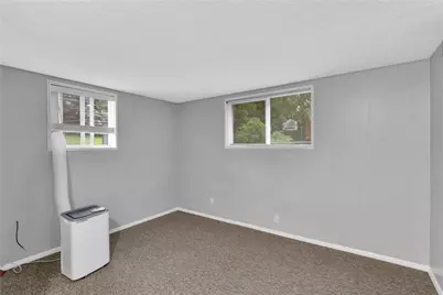616 Woodburn Lane, Hempfield Township, PA 15601 - Photo 18