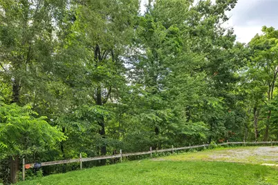 616 Woodburn Lane, Hempfield Township, PA 15601 - Photo 4