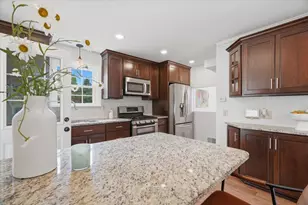 545 Glenrock Dr, Bethel Park, PA 15102 - Photo 12