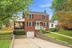 545 Glenrock Dr, Bethel Park, PA 15102 - Photo 1