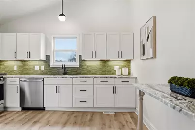 1709 Buena Vista St, Pittsburgh, PA 15212 - Photo 10