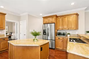 127 Breezewood Dr, Peters Township, PA 15367 - Photo 14