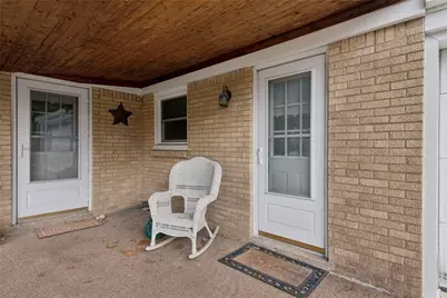 1760 Morris Ave, North Huntingdon, PA 15642 - Photo 2
