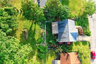 297 Patterson Ave, Bridgeville, PA 15017 - Photo 4