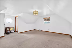 297 Patterson Ave, Bridgeville, PA 15017 - Photo 30