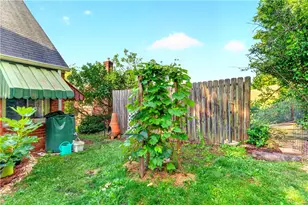 297 Patterson Ave, Bridgeville, PA 15017 - Photo 38