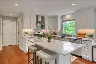 1642 Oak Leaf Ln, Pittsburgh, PA 15237 - Photo 8