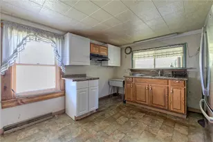 1475 Gilmar Rd, Washington Township, PA 15613 - Photo 6