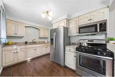 531 Lucy Dr, Pittsburgh, PA 15236 - Photo 10