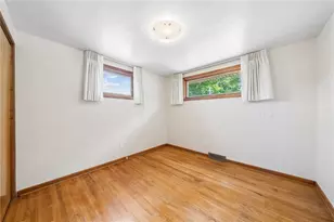 531 Lucy Dr, Pittsburgh, PA 15236 - Photo 18