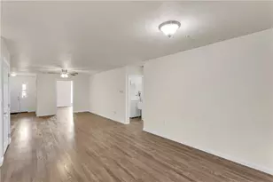 565 Sunview Cir, Derry Township, PA 15650 - Photo 6