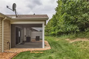 565 Sunview Cir, Derry Township, PA 15650 - Photo 24