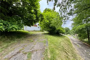 421 McGeary Ave, Monessen, PA 15062 - Photo 34