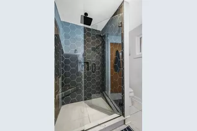 1654 Hollyrood Rd, Pittsburgh, PA 15227 - Photo 12