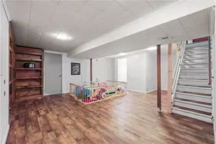1654 Hollyrood Rd, Pittsburgh, PA 15227 - Photo 14