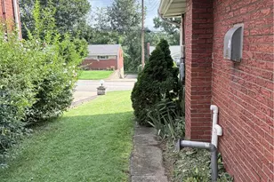 1654 Hollyrood Rd, Pittsburgh, PA 15227 - Photo 28