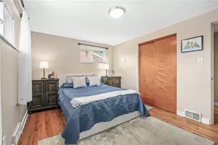 1654 Hollyrood Rd, Pittsburgh, PA 15227 - Photo 12