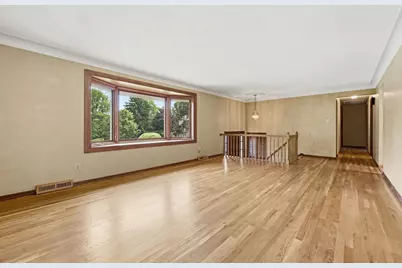 8244 Coach Court, Pittsburgh, PA 15101 - Photo 4