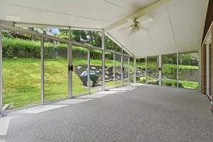 8244 Coach Ct, Pittsburgh, PA 15101 - Photo 10